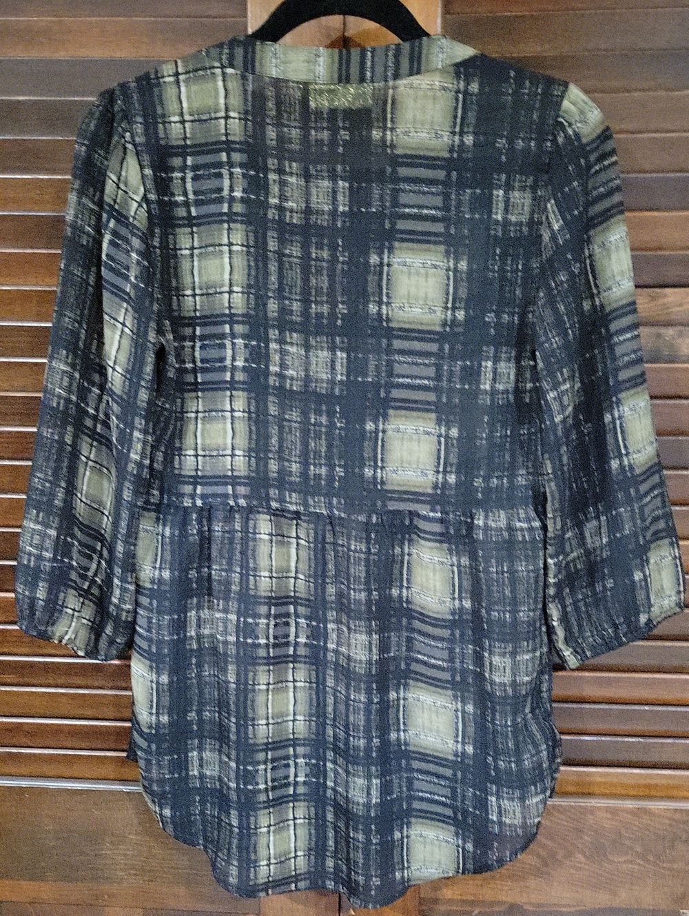 Princess Vera Wang Black and Olive Plaid Lightweight Tunic - Picture 3 of 12